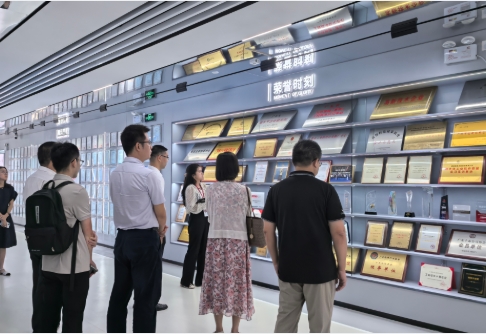 Zhu Yuzhong, Deputy Director of Information Technology Development Department of Guangzhou Municipal